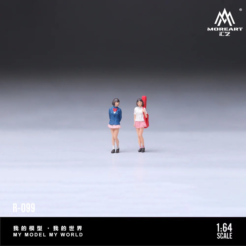 MoreArt 1:64 JAPANESE SCHOOL UNIFORMBEST FRIENDS 2-FIGURE SET MO223099