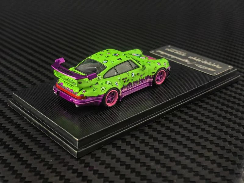 PRE-ORDER Model Collect 1:64