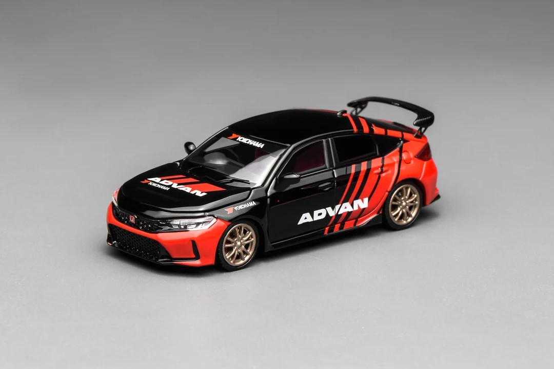 MOTORHELIX 1:64 Honda Civic TYPE R (FL5) Advan Livery w/MF10 Wheels M65341