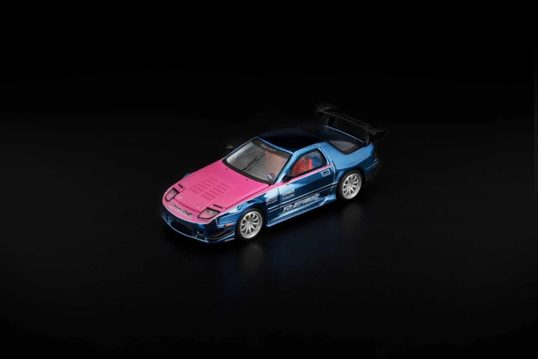 POPRACE 1:64 MAZDA RX7 FC3S RE-AMEMIYA LOS ANGELES EDITION PR640397